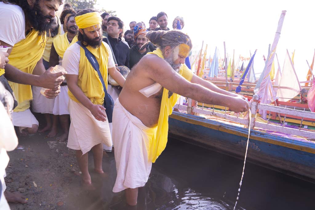 Premanand Ji Maharaj at Yamuna nadi